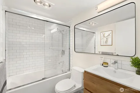 3710 25th Place W Seattle WA 98199