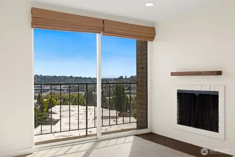3710 25th Place W Seattle WA 98199