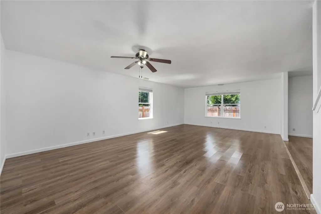 19514 104th Avenue E Graham WA 98338