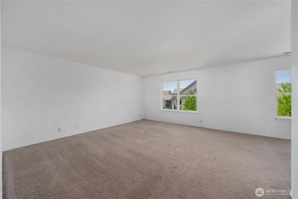 19514 104th Avenue E Graham WA 98338