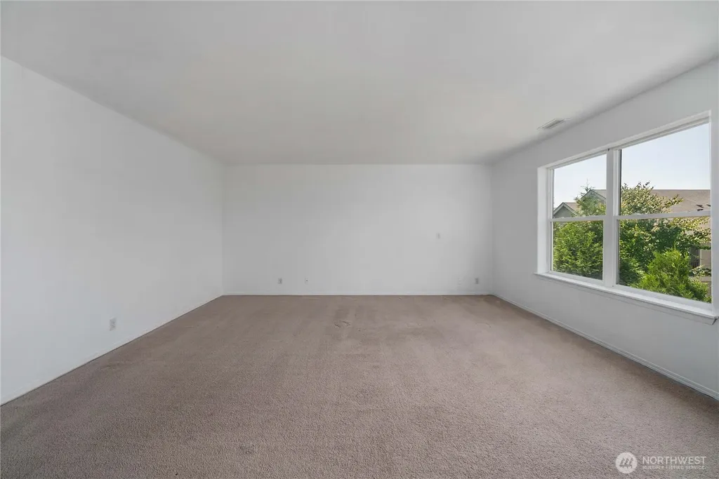 19514 104th Avenue E Graham WA 98338