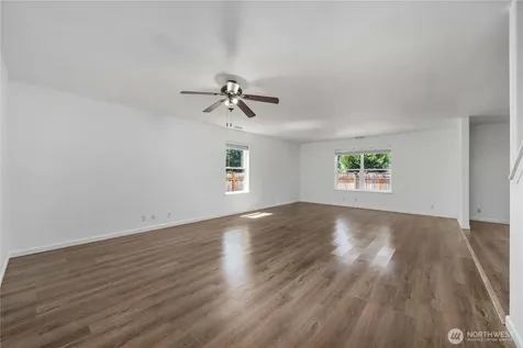 19514 104th Avenue E Graham WA 98338
