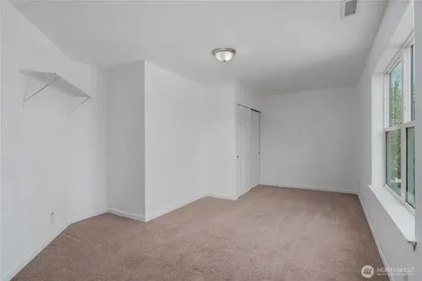19514 104th Avenue E Graham WA 98338