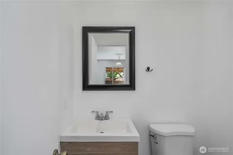 19514 104th Avenue E Graham WA 98338