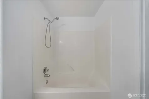 19514 104th Avenue E Graham WA 98338