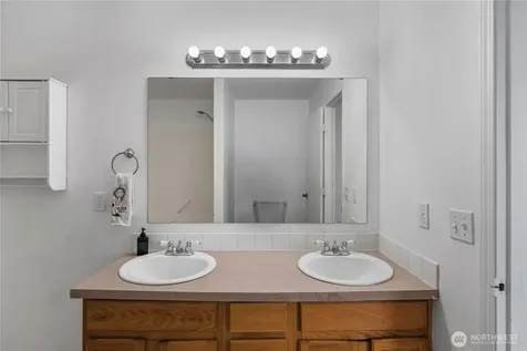 19514 104th Avenue E Graham WA 98338
