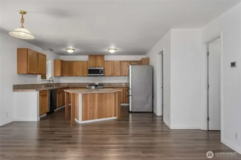 19514 104th Avenue E Graham WA 98338