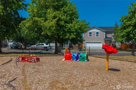 19514 104th Avenue E Graham WA 98338