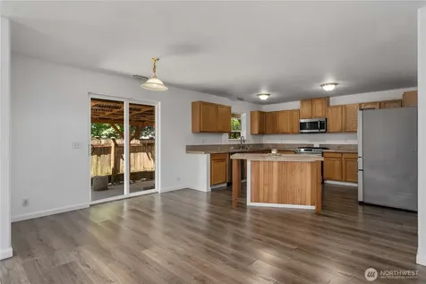 19514 104th Avenue E Graham WA 98338