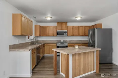 19514 104th Avenue E Graham WA 98338