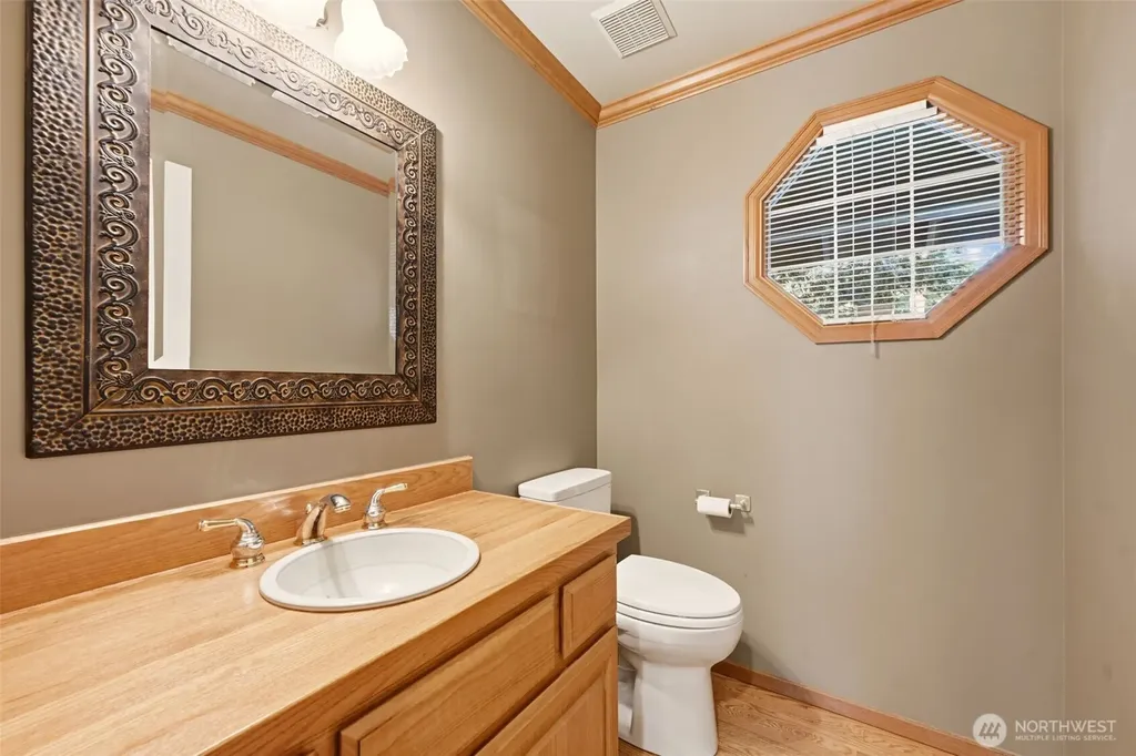 14326 17th Avenue NE Redmond WA 98052