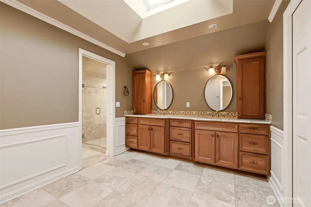 14326 17th Avenue NE Redmond WA 98052
