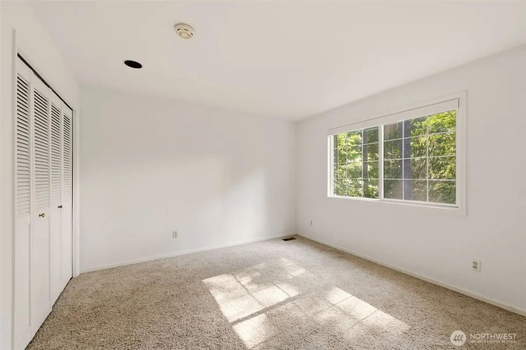 14326 17th Avenue NE Redmond WA 98052