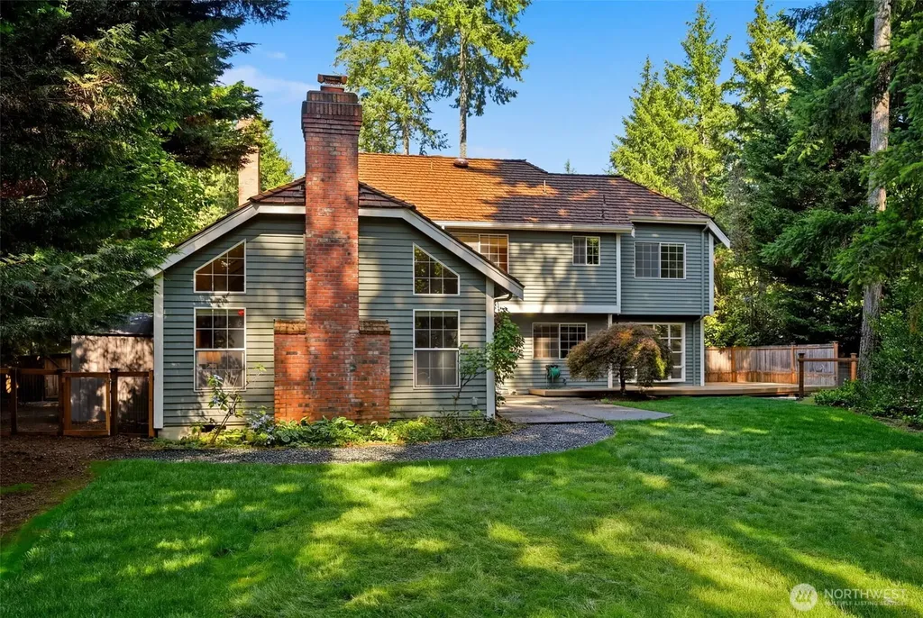 14326 17th Avenue NE Redmond WA 98052