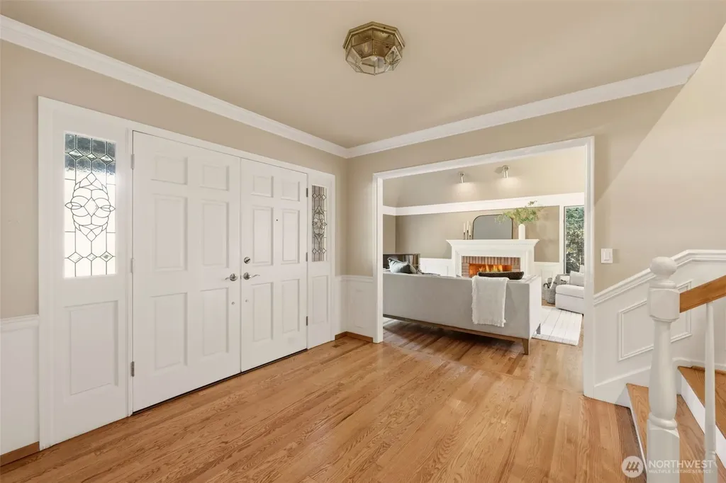14326 17th Avenue NE Redmond WA 98052