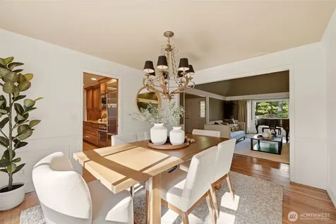 14326 17th Avenue NE Redmond WA 98052
