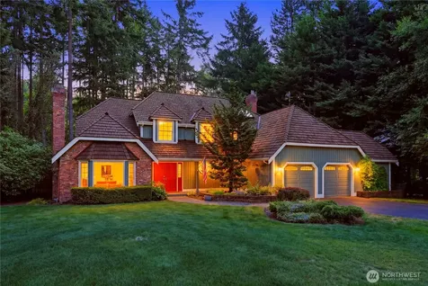 14326 17th Avenue NE Redmond WA 98052