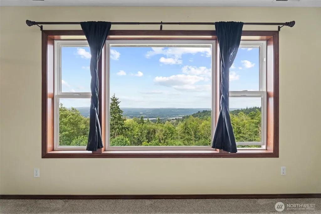 4955 Green Mountain Road Kalama WA 98625