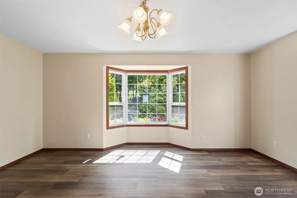 4955 Green Mountain Road Kalama WA 98625