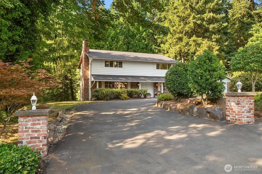 6116 190th Street Kenmore WA 98028