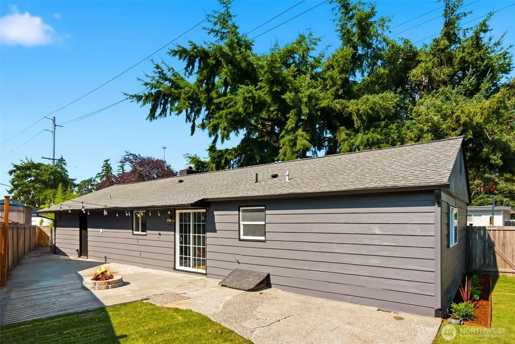 11262 C Street S Tacoma WA 98444
