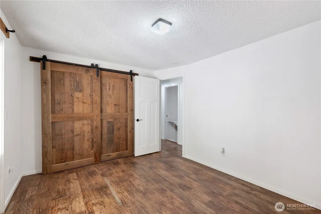 183 Pogue Lane Castle Rock WA 98611