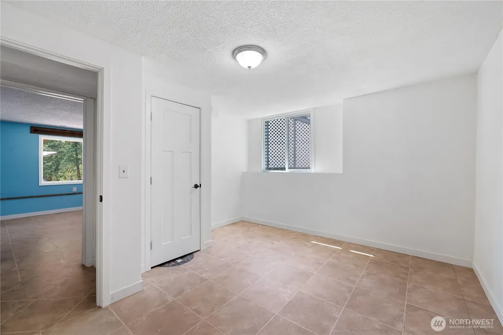 183 Pogue Lane Castle Rock WA 98611