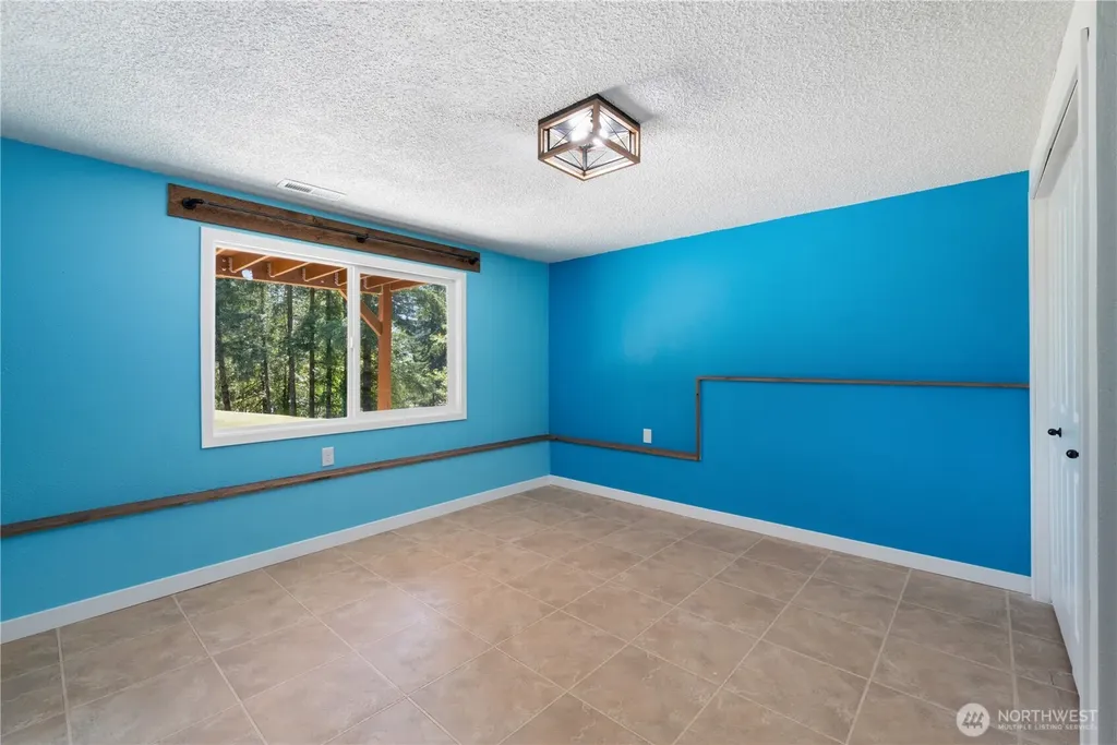 183 Pogue Lane Castle Rock WA 98611