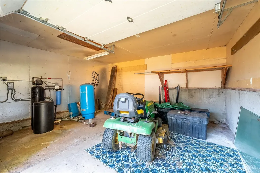 183 Pogue Lane Castle Rock WA 98611