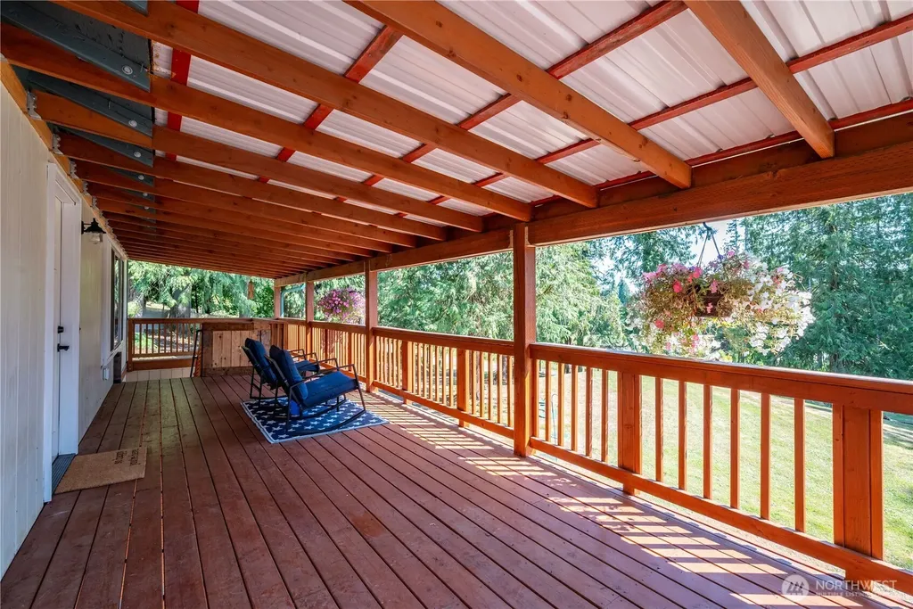 183 Pogue Lane Castle Rock WA 98611