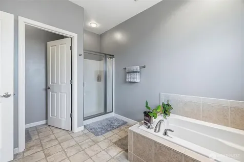 2631 Lochcarron Drive Ferndale WA 98248