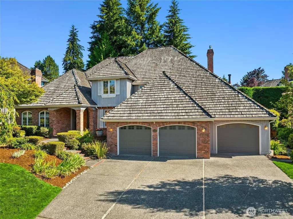 22525 SE 46th Place Sammamish WA 98075