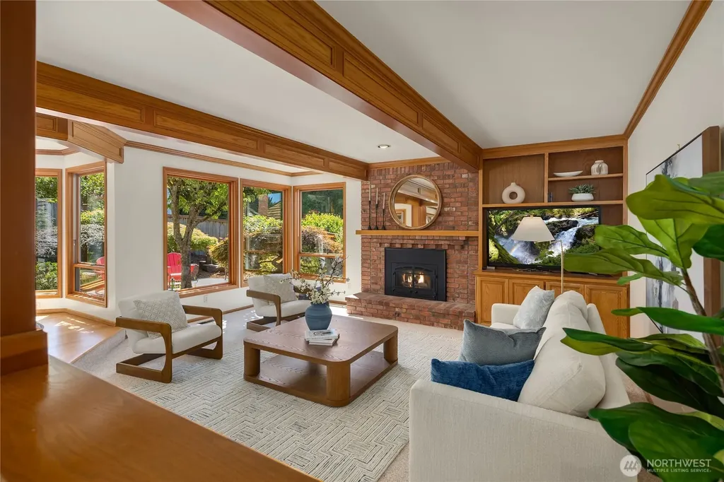 22525 SE 46th Place Sammamish WA 98075