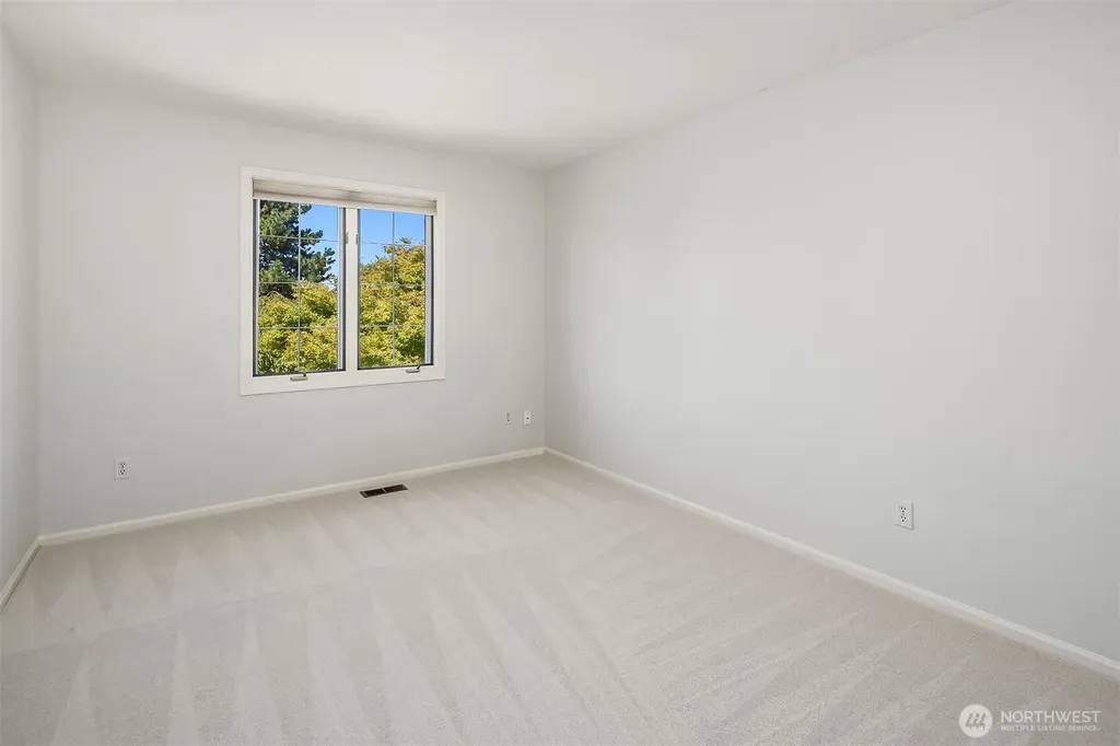 22525 SE 46th Place Sammamish WA 98075