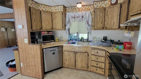 135 Oriole Drive Chehalis WA 98532