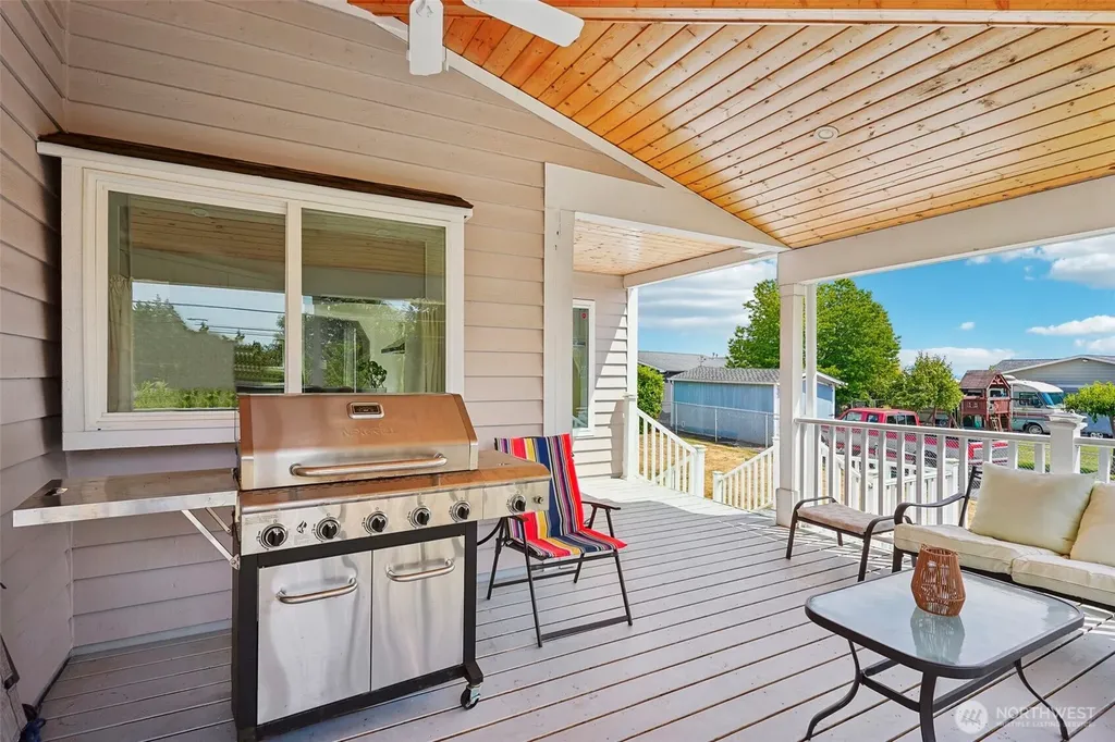 4608 Browns Point Boulevard Tacoma WA 98422