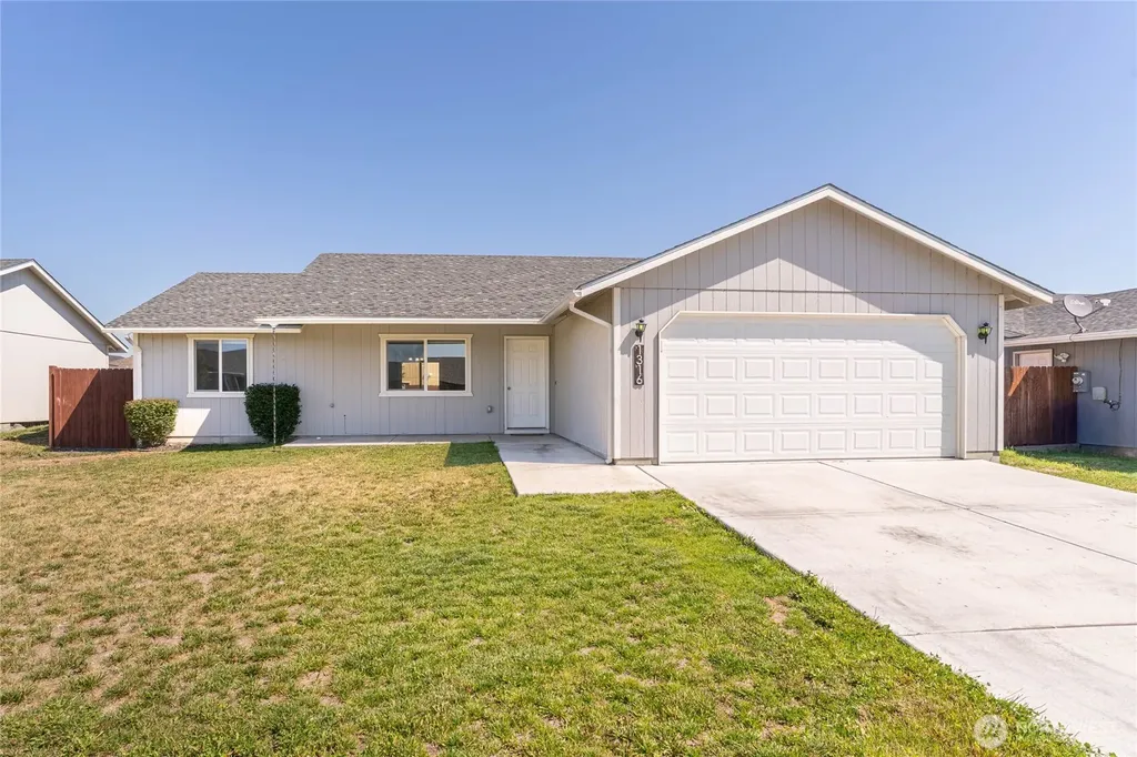 1316 W Electra Street Moses Lake WA 98837