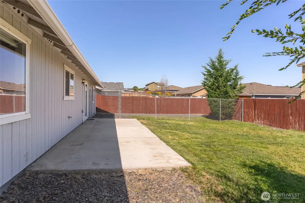 1316 W Electra Street Moses Lake WA 98837