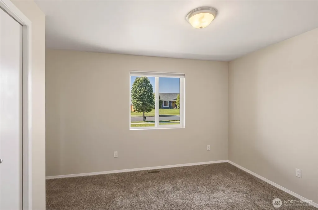 1316 W Electra Street Moses Lake WA 98837