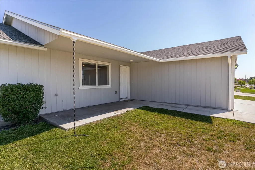 1316 W Electra Street Moses Lake WA 98837