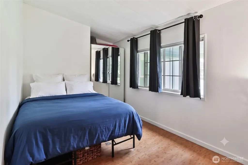 212 Robbins Road Sequim WA 98382