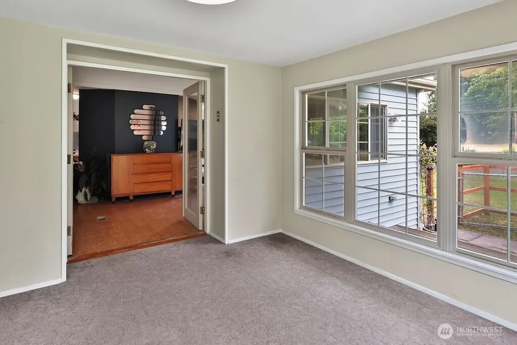 212 Robbins Road Sequim WA 98382