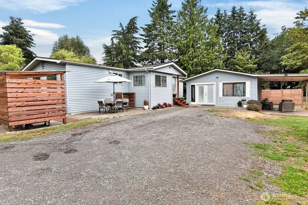 212 Robbins Road Sequim WA 98382