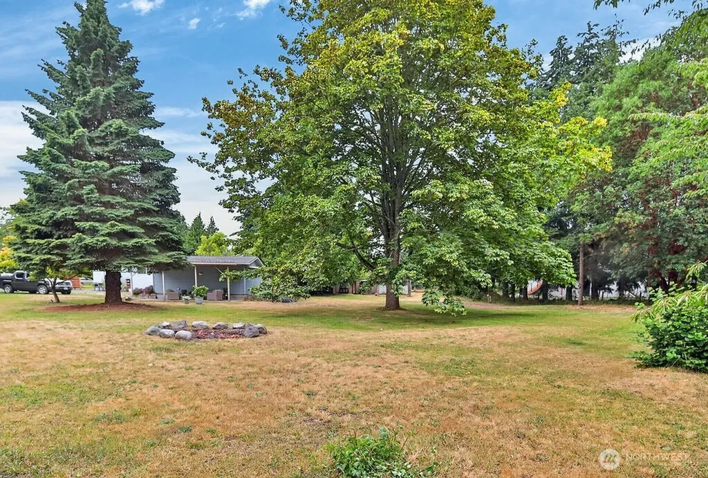 212 Robbins Road Sequim WA 98382