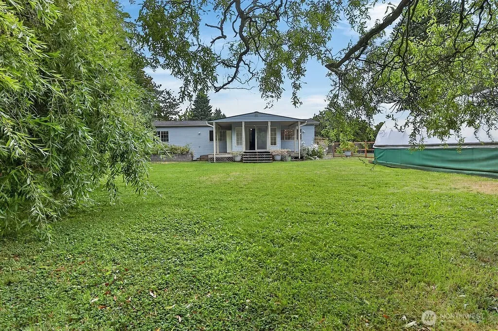 212 Robbins Road Sequim WA 98382