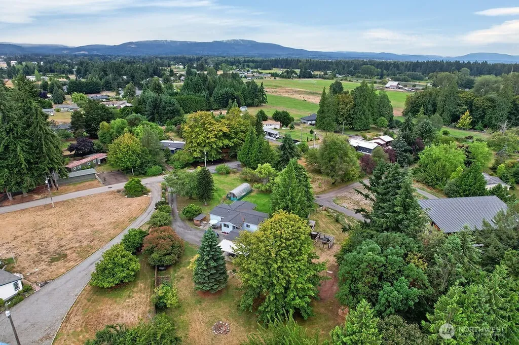 212 Robbins Road Sequim WA 98382