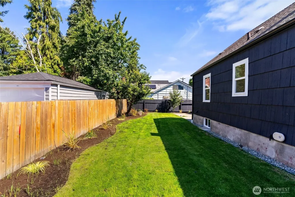 125 S 64th Street Tacoma WA 98408