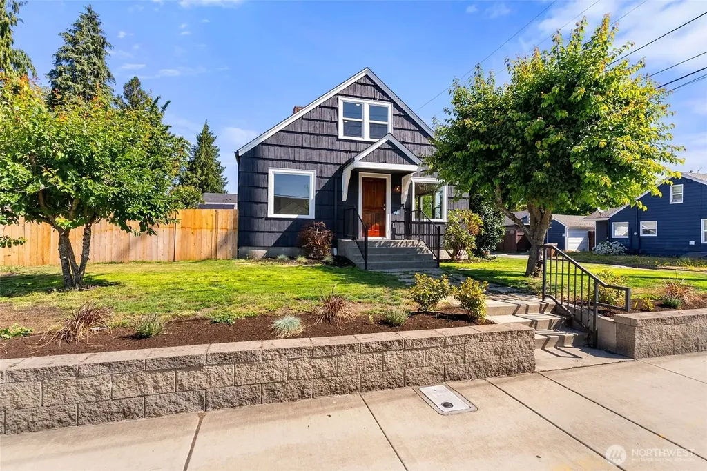 125 S 64th Street Tacoma WA 98408