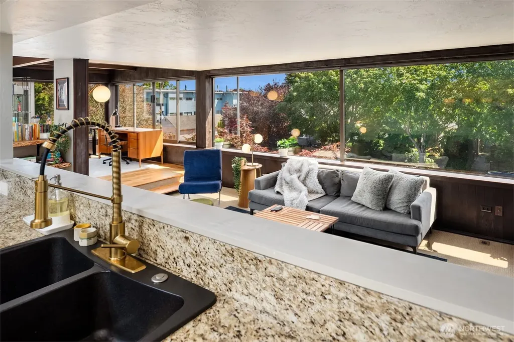 1627 California Avenue SW Seattle WA 98116