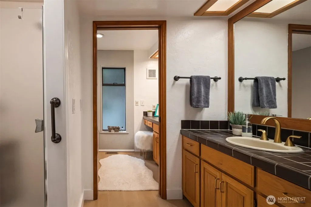 1627 California Avenue SW Seattle WA 98116